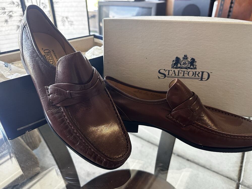 Vintage NEW Stafford Men's Leather Loafers Size 9.5 D Brown Genuine Leather